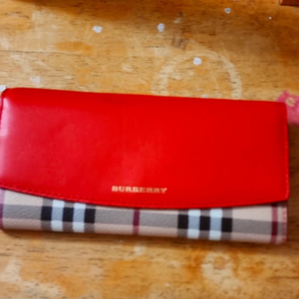 Burberry wallet